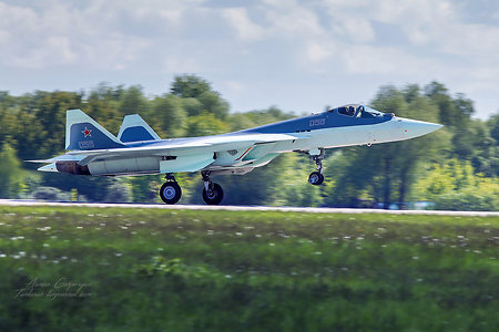 6th T-50 fighter jet conducts flight in Zhukovski